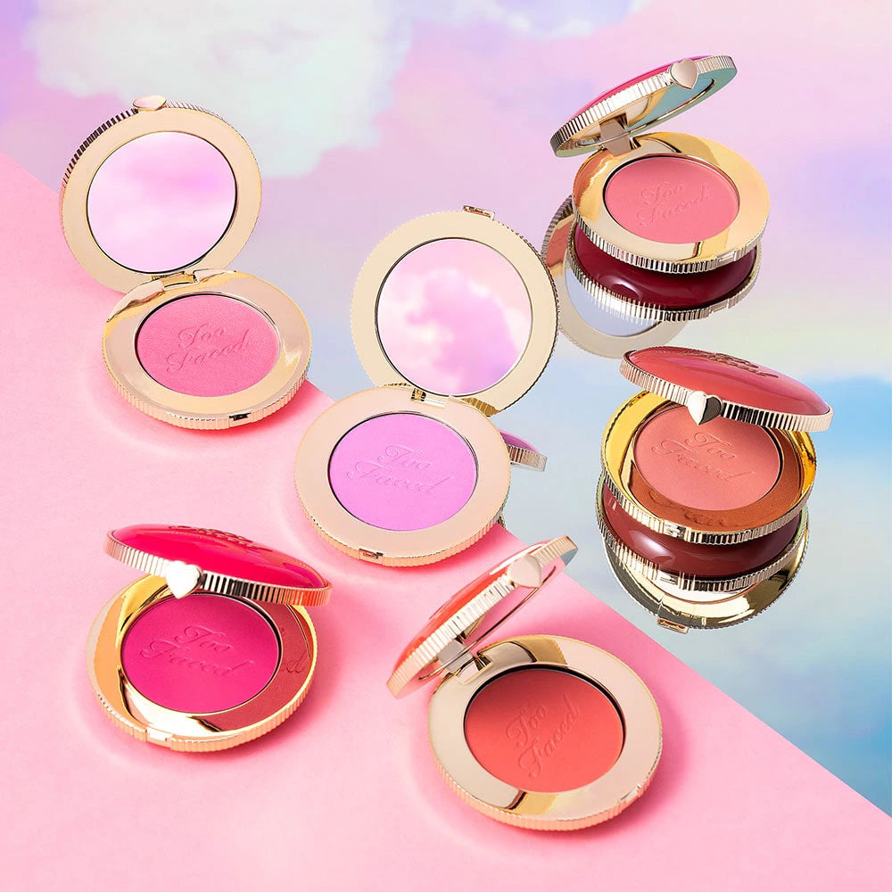 Too Faced Cloud Crush Blurring Blush On 5g - Khayest