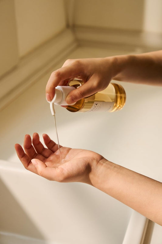 Centella Light Cleansing Oil 6.76 fl.oz, 200ml - Khayest