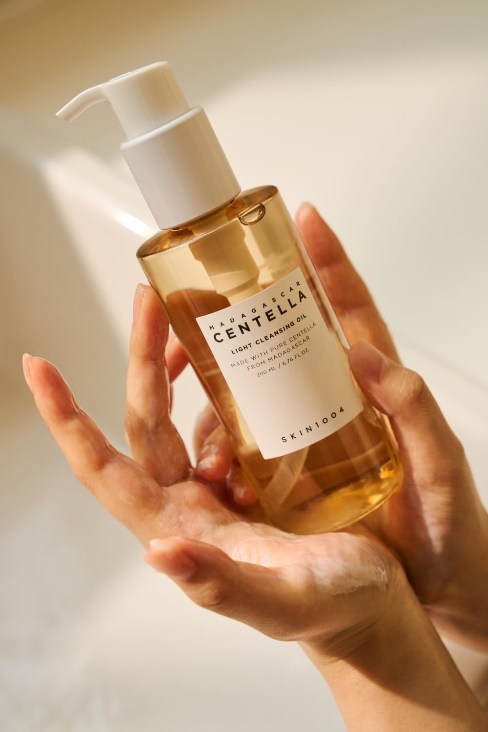 Centella Light Cleansing Oil 6.76 fl.oz, 200ml - Khayest