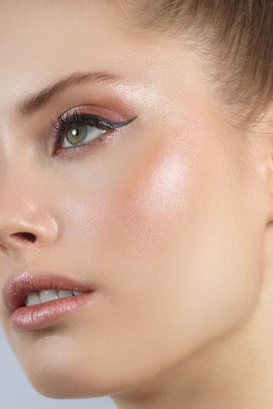Heaven’s Hue Highlighter by STILA