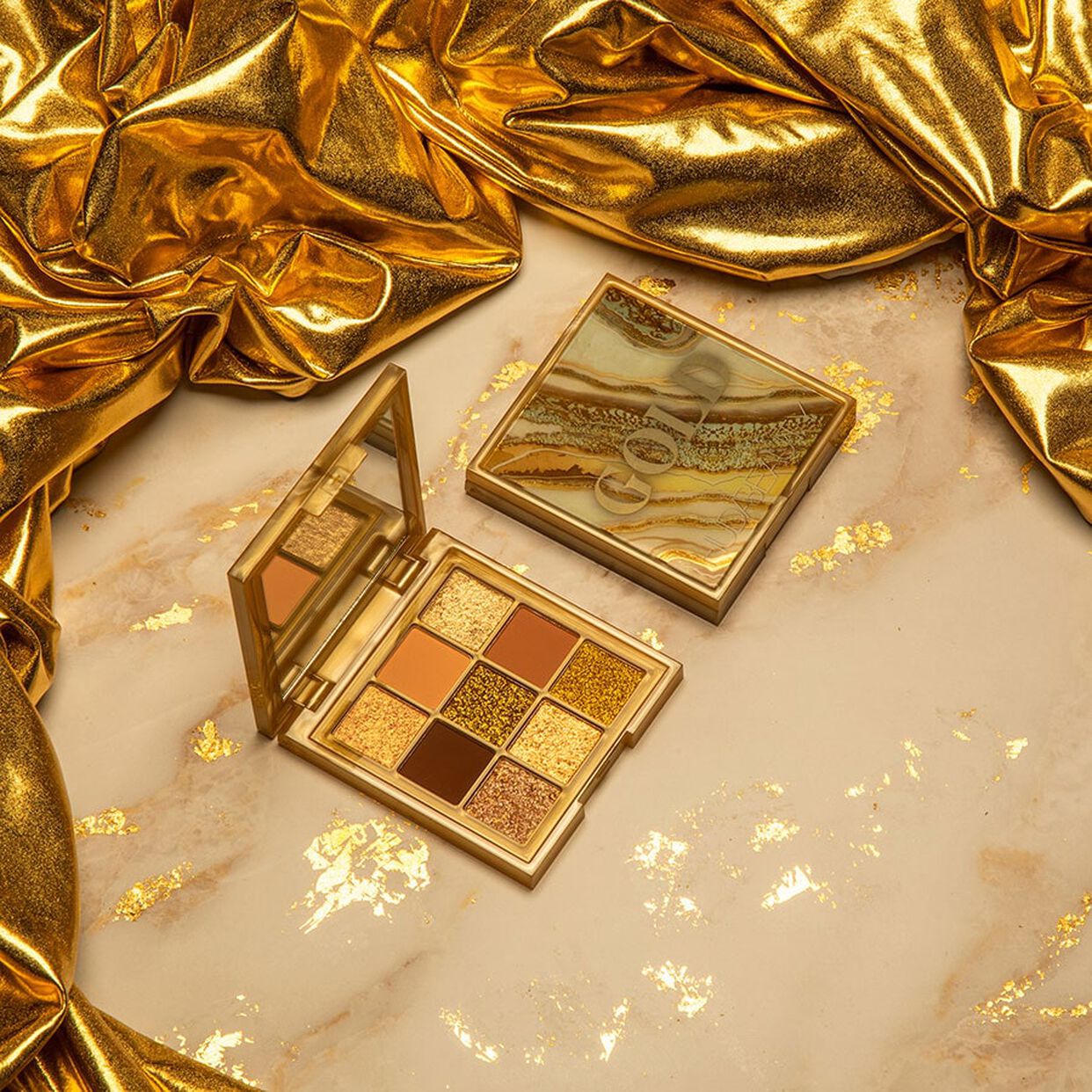 Huda Beauty Gold Obsession Eyeshadow Palette Product shoot - Khayest