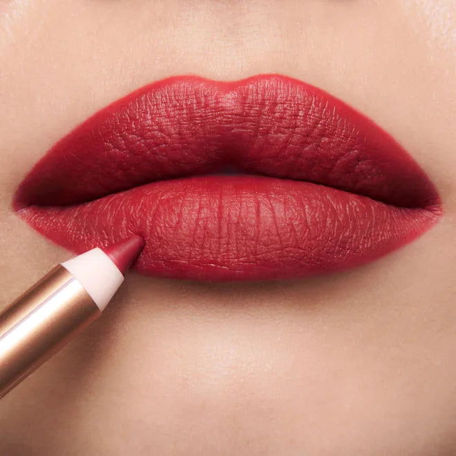 Charlotte-Tilbury-Lip-Cheat-Lip-Liner-lips