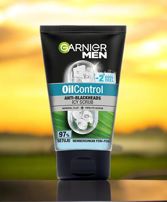 Garnier Men Oil Control Anti Black Heads Icy Face Scrub 100Ml - Khayest