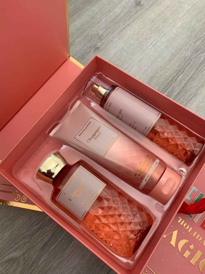 Bath and Body Works Believe in Holiday Magic Gift Set