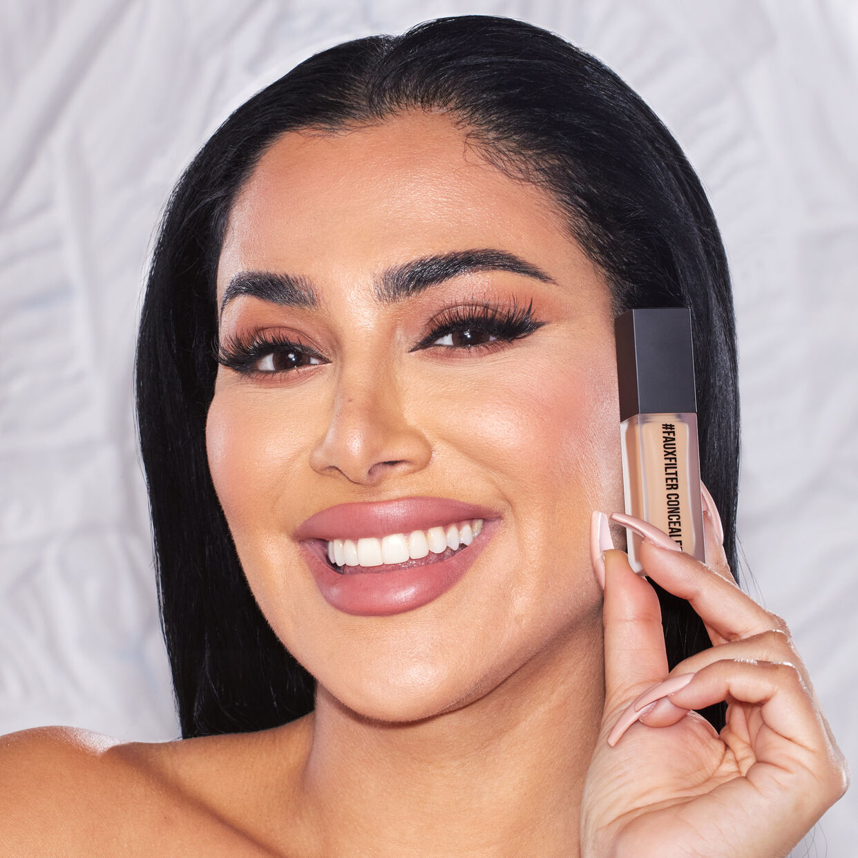 Huda Beauty FauxFilter Luminous Matte Concealer - Khayest