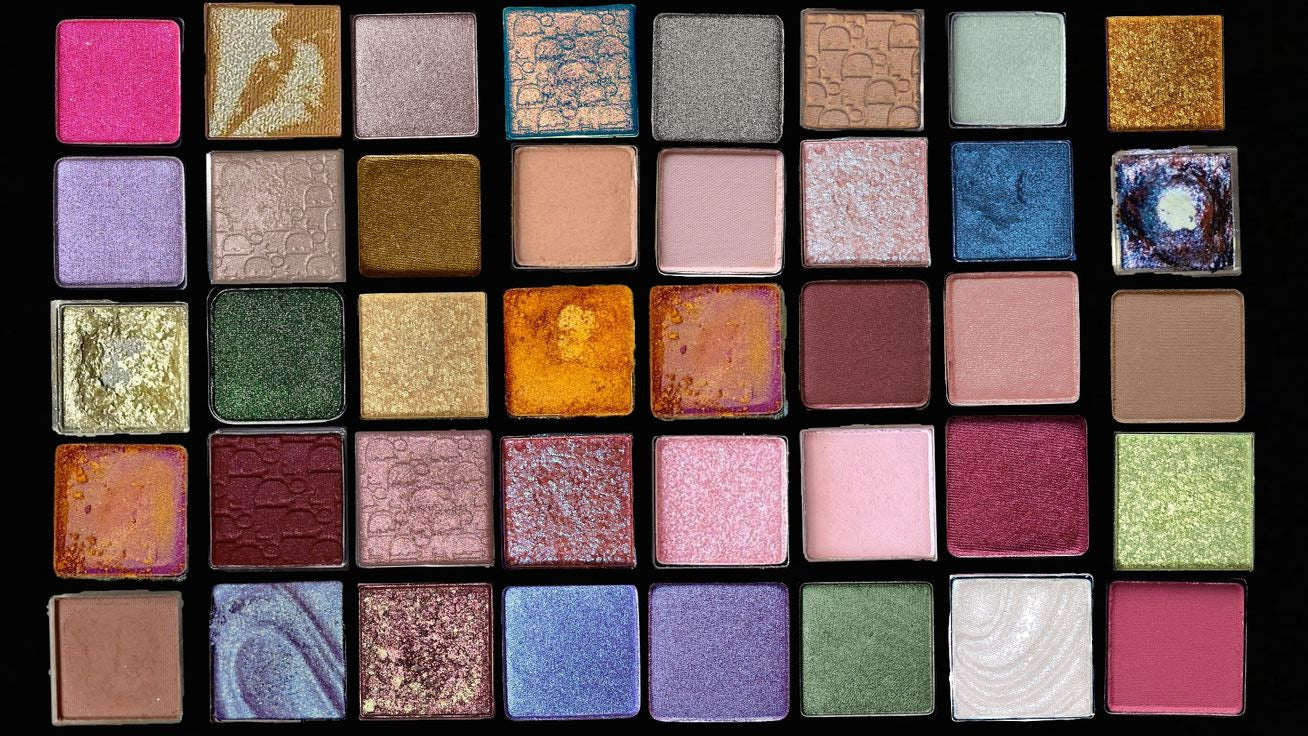 Eyeshadow palettes in Pakistan