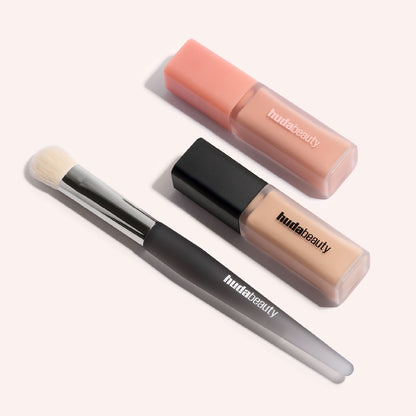 Huda Beauty Diffusing Cheek Brush