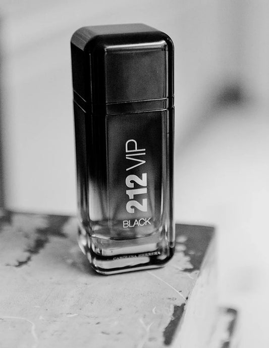 Carolina Herrera 212 VIP Black Own The Party NYC EDP Perfume for Men 100ml - Khayest