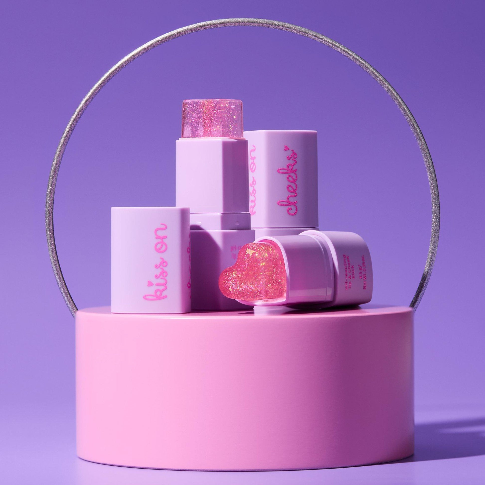 Essence kiss on Cheeks PH Reacting Lip&Chek Stick - Khayest