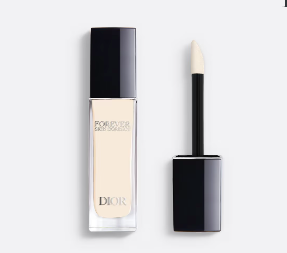 Dior Forever Skin Correct liquid concealer bottle with a doe-foot applicator, shown in a fair beige tone for flawless coverage.