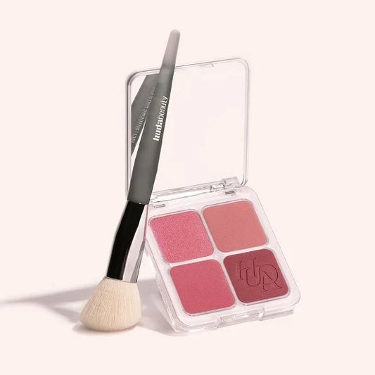 Huda Beauty Diffusing Cheek Brush
