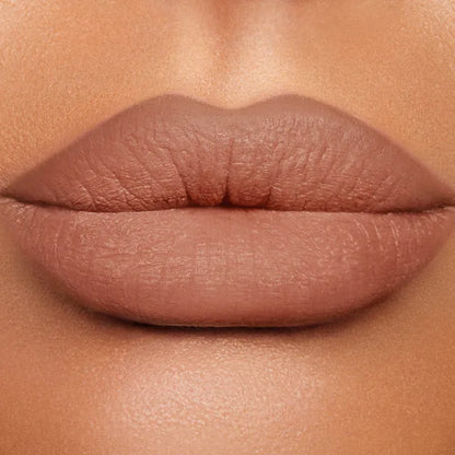 Charlotte-Tilbury-Lip-Cheat-Lip-Liner-lips