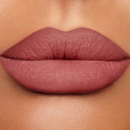 Charlotte-Tilbury-Lip-Cheat-Lip-Liner-lips