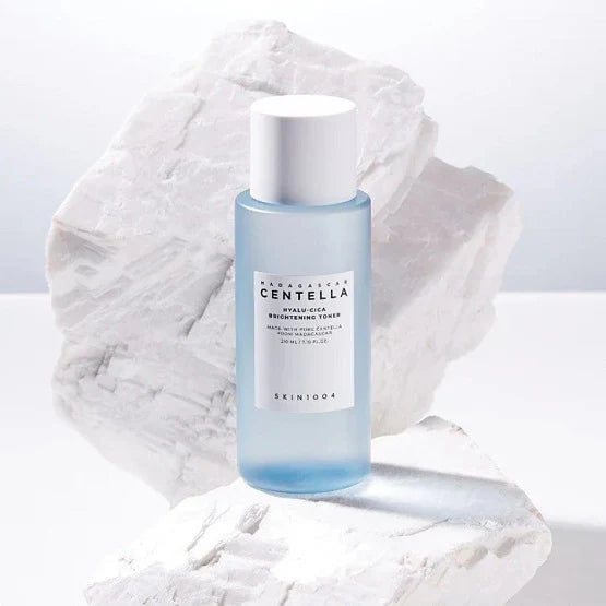 SKIN1004 Madagascar Centella Hyalu-Cica Brightening Toner 210ml - Khayest