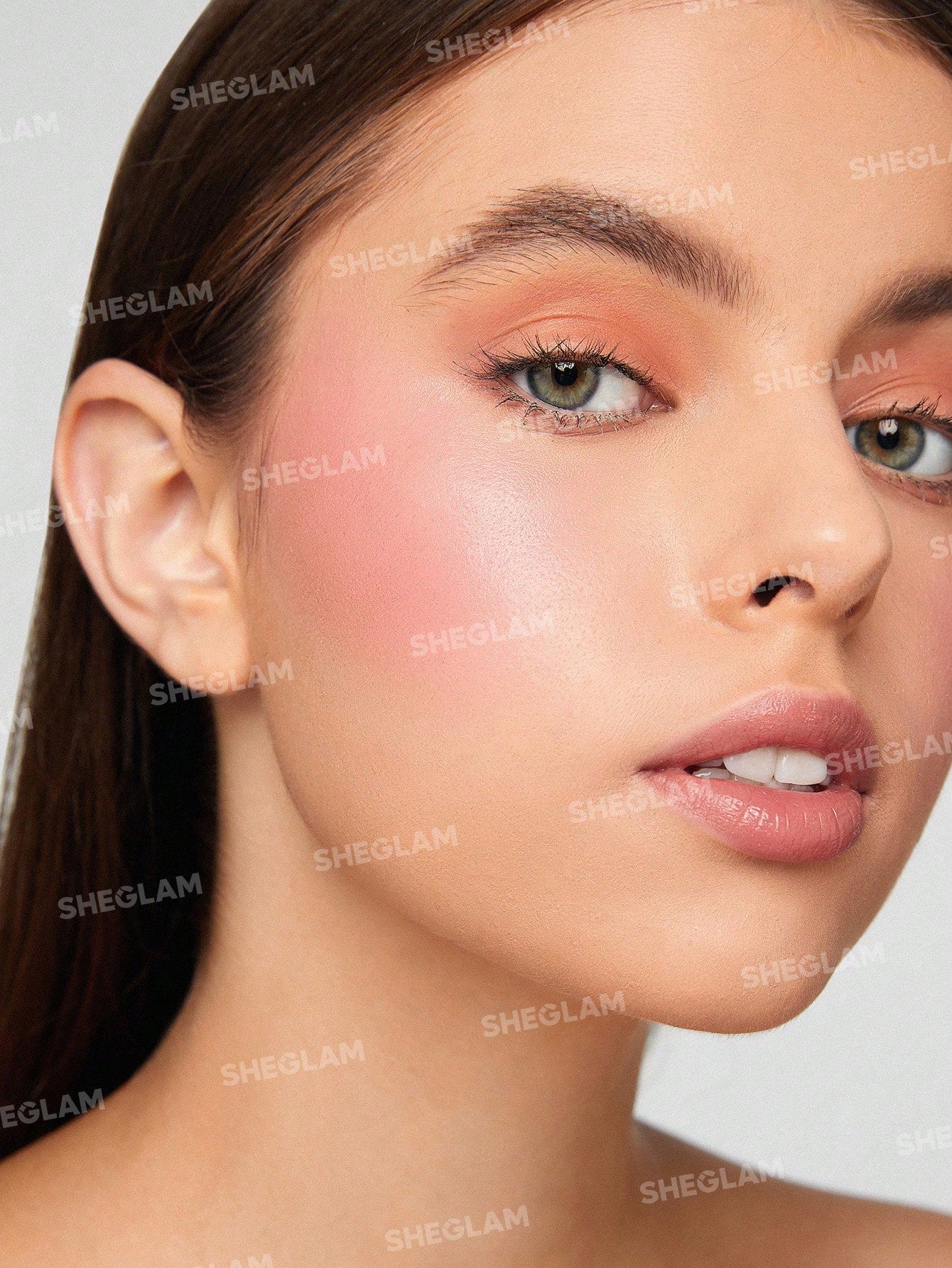 Sheglam-Snatch-N-Blush-Stick-face-close-up