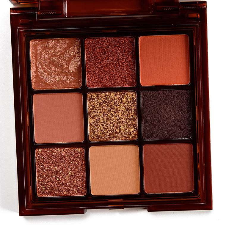 Caramel brown eye shadow palette by Huda beauty