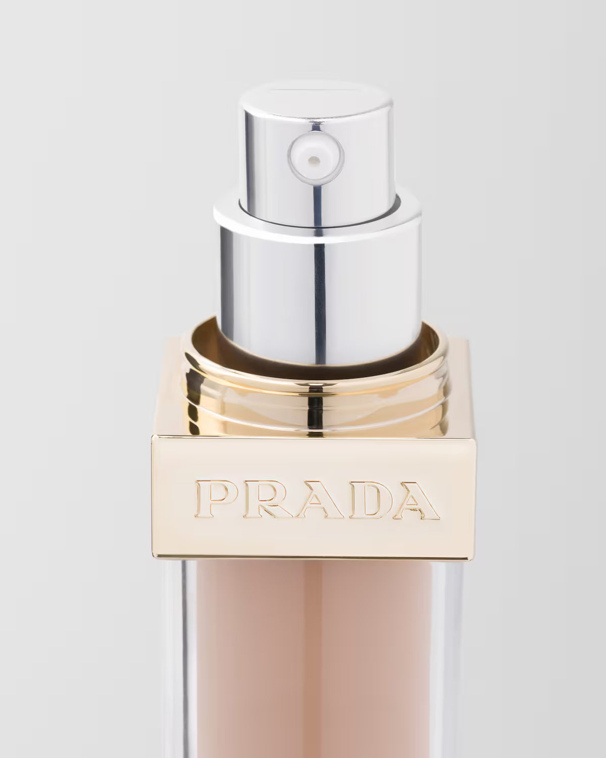 Prada Reveal Skin Optimizing Foundation 30ml