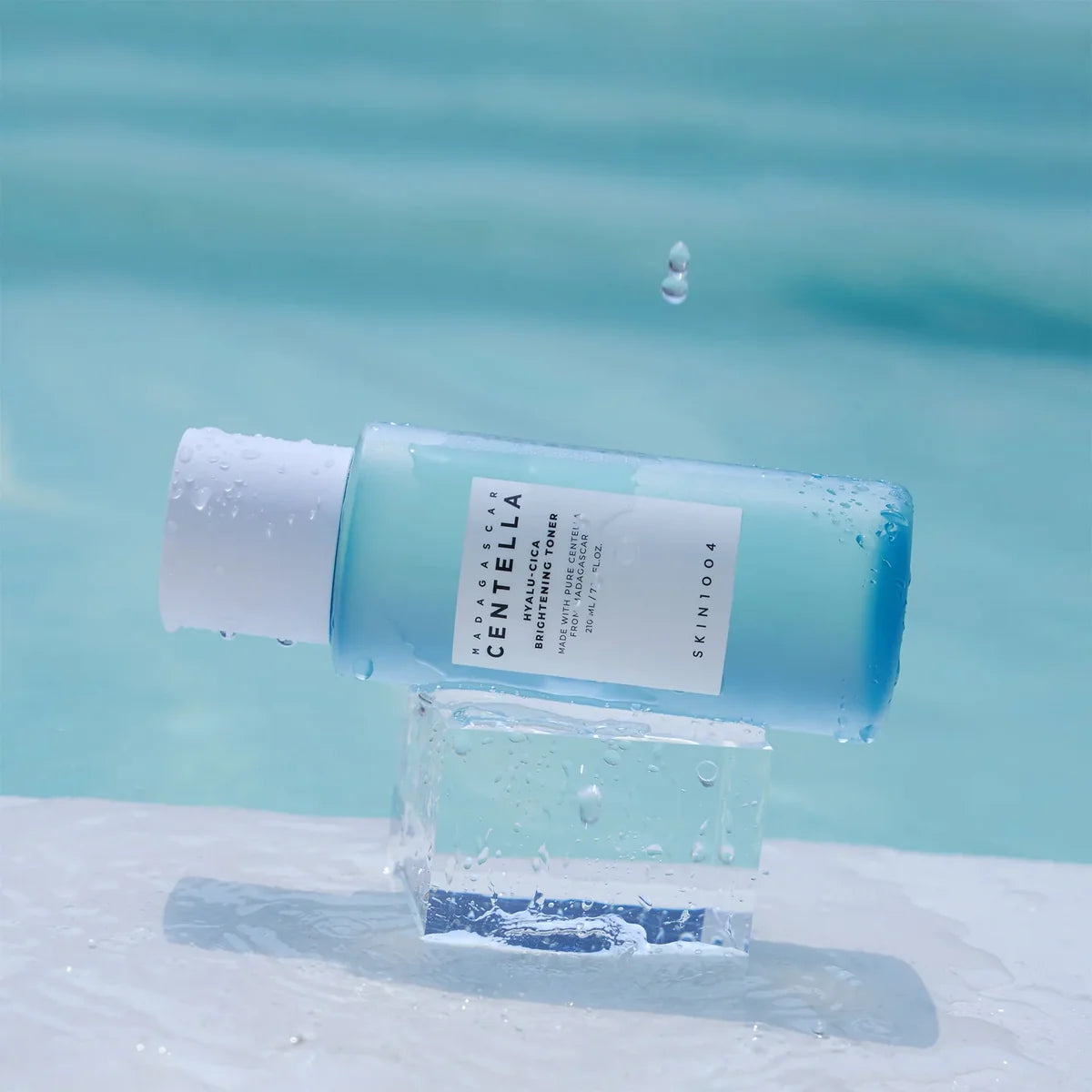 SKIN1004 Madagascar Centella Hyalu-Cica Brightening Toner 210ml - Khayest